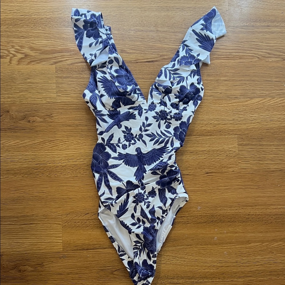 Cupshe Navy and White Floral Swimsuit